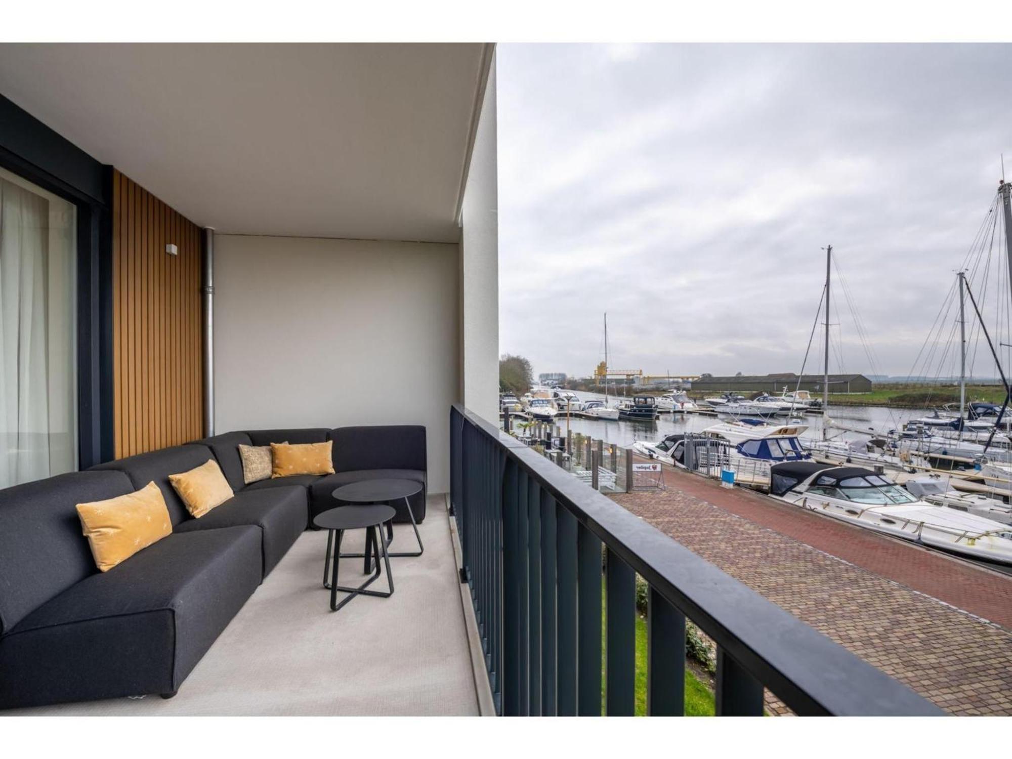 Beautiful With Marina View *